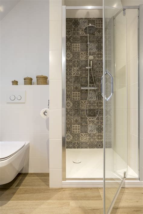 How to Upgrade Your Shower with Glass Shower Walls and Doors